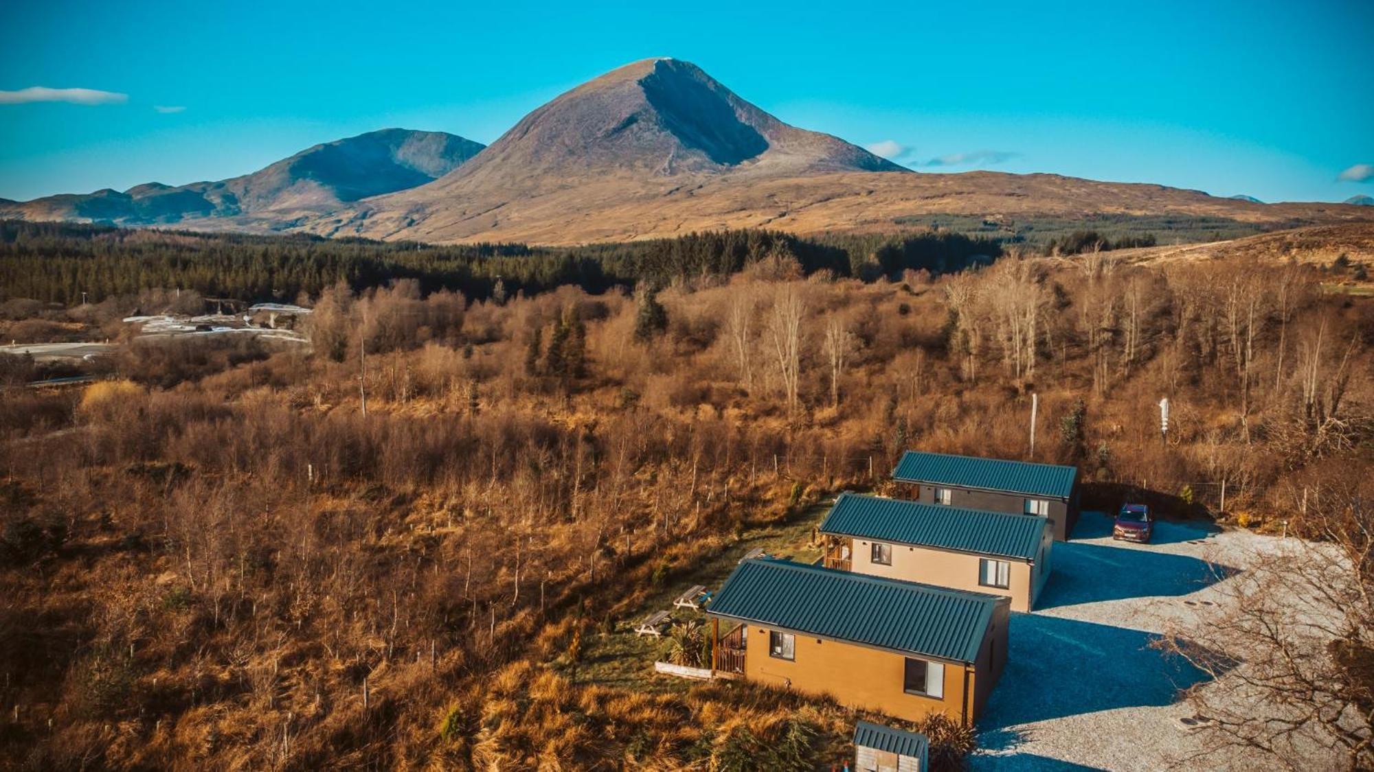 Broadford Lodges Skye Экстерьер фото