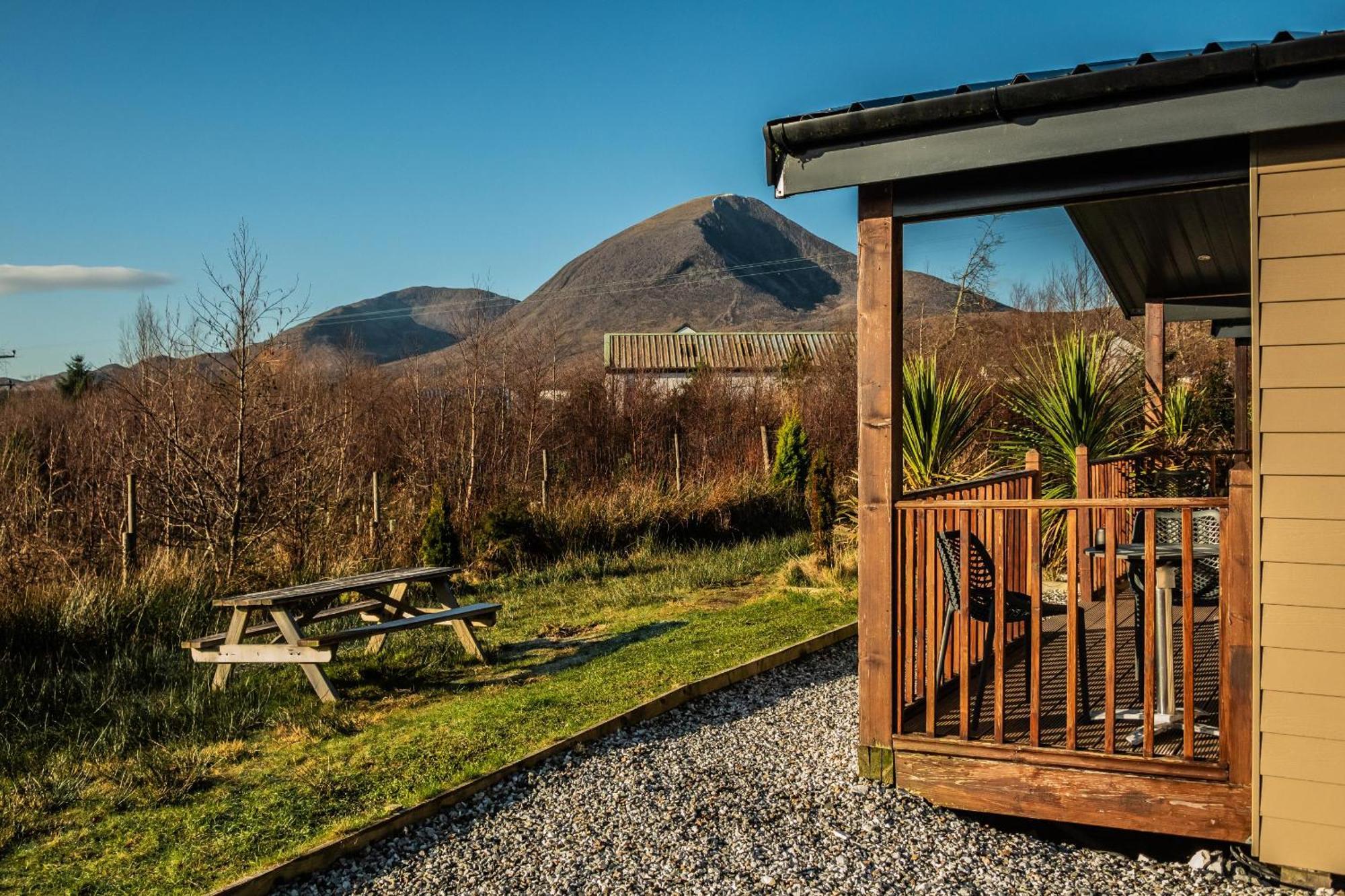 Broadford Lodges Skye Экстерьер фото